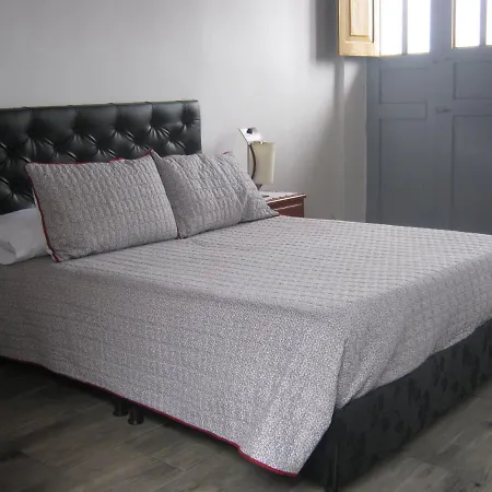 Angie'S House Bed & Breakfast Manizales Exterior photo