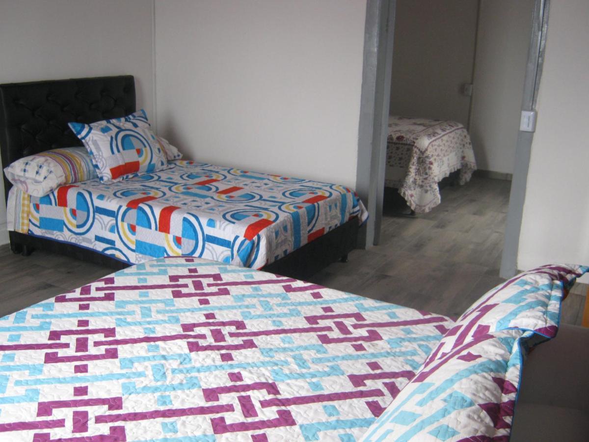 Couette-café Angie's House 2*