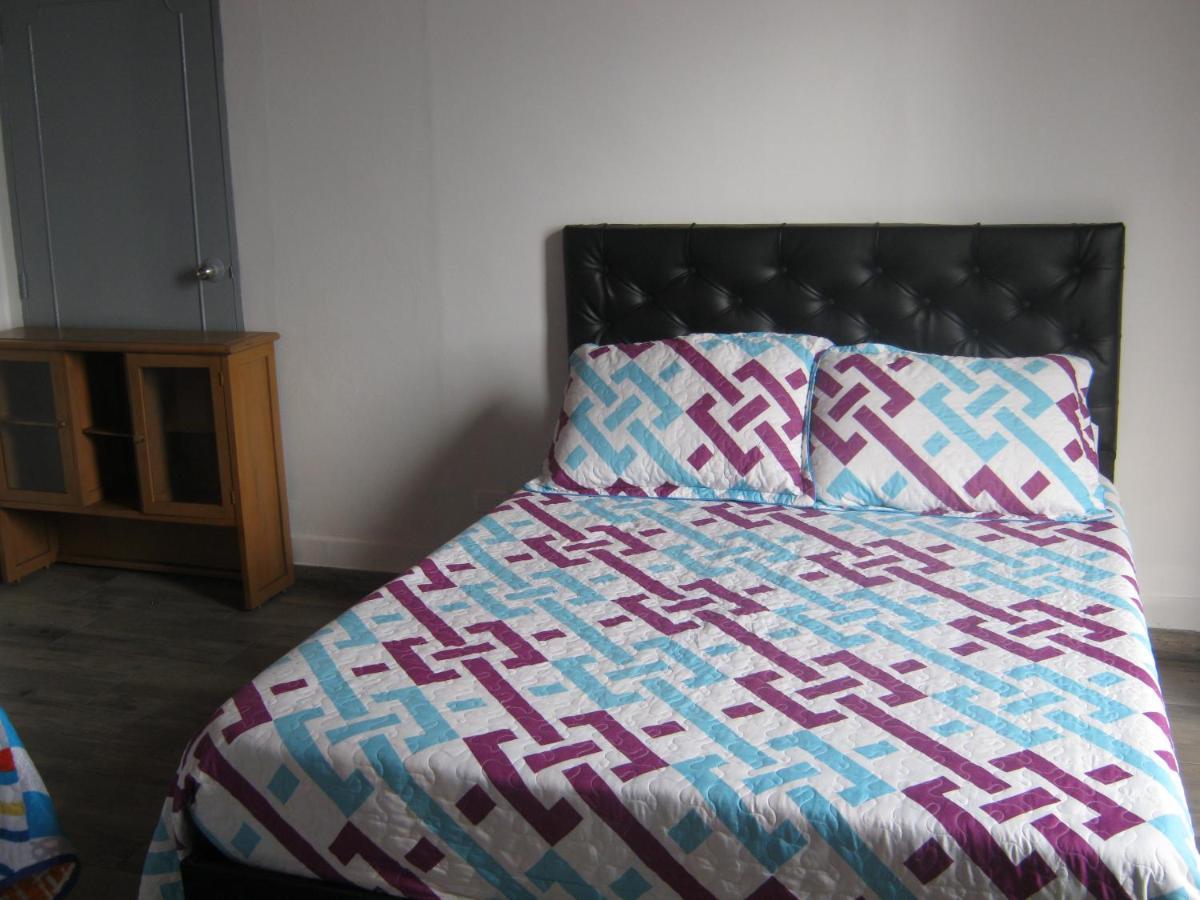 Couette-café Angie's House 2*